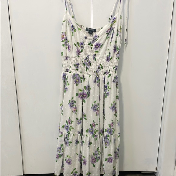 wild fable Dresses & Skirts - Floral White and Purple Dress